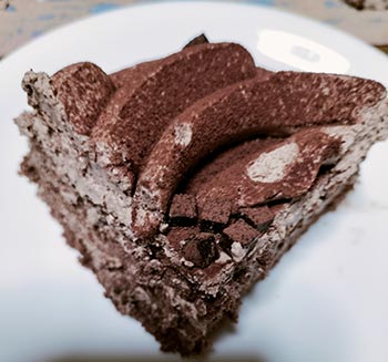 糖質オフチョコ生ケーキのショートサイズ